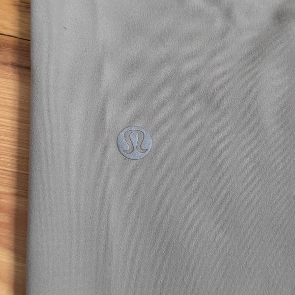 Lululemon Wunder Under Beige leggings 10 - Picture 5 of 9